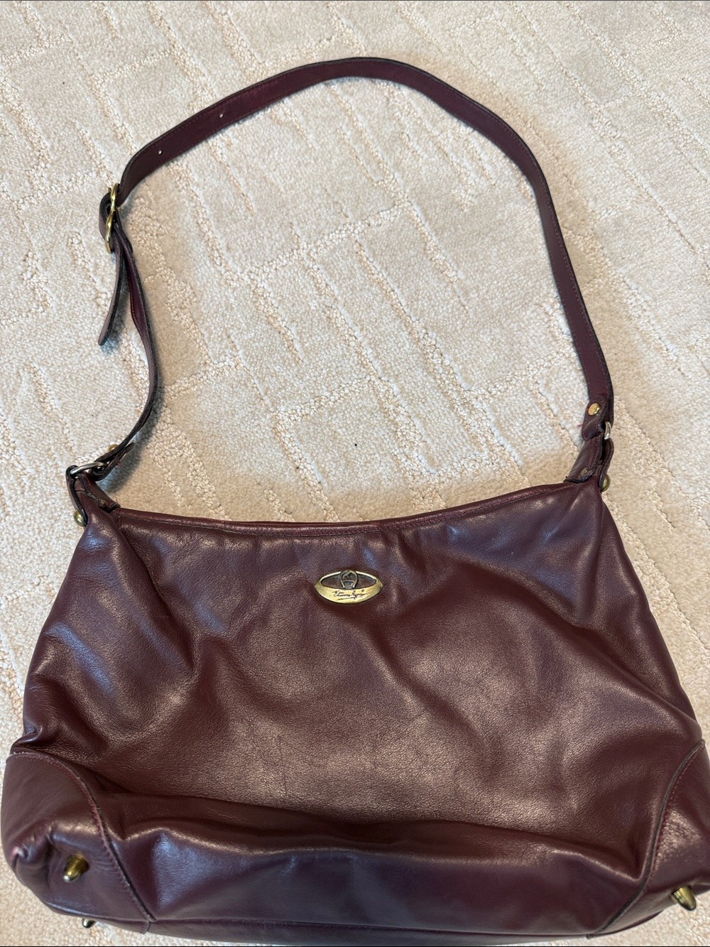 Etienne Aigner Burgundy Leather Shoulder Bag with Gold-Tone Hardware